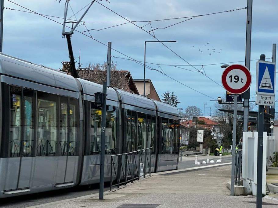Apparemment Blagnac Proche Tram Lejlighed Eksteriør billede